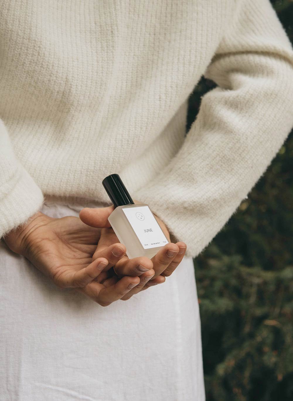 The Best Floral Essential Oils to Add to Your Collection